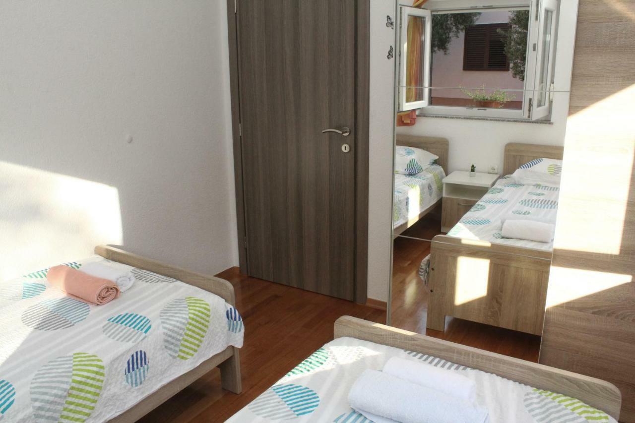 Apartman Dora Sukošan Eksteriør bilde